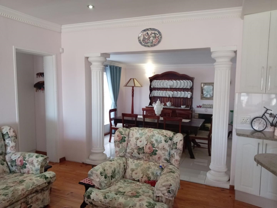 3 Bedroom Property for Sale in Despatch Central Eastern Cape